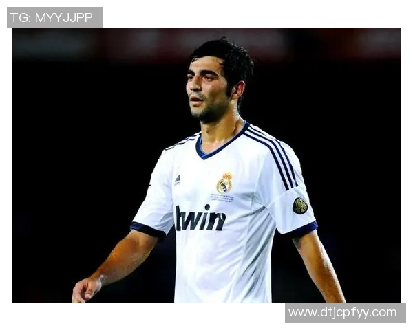 皇马2号足球明星崭露头角引发全球关注与期待